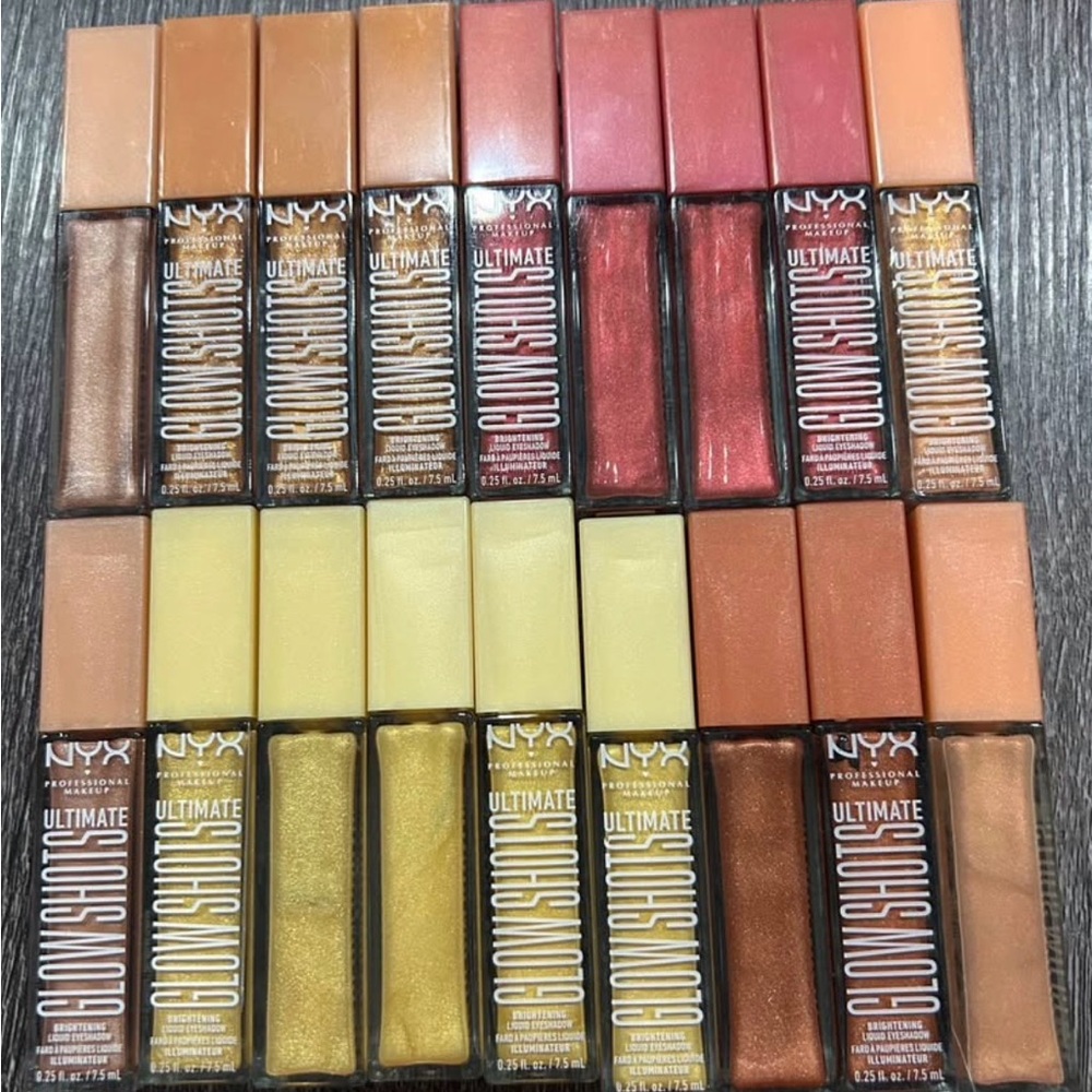 Bundle - NYX Ultimate Glow Shots Liquid Eyeshadow - multicolors